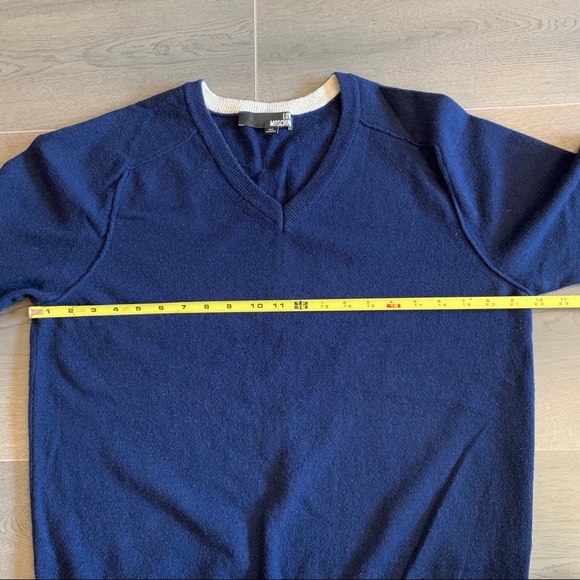 Men’s Love Moschino blue sweater w/ elbow patches - Picture 15 of 16